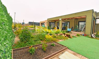 Casa Moderna En Mantagua Con Jardín Y Terrazas