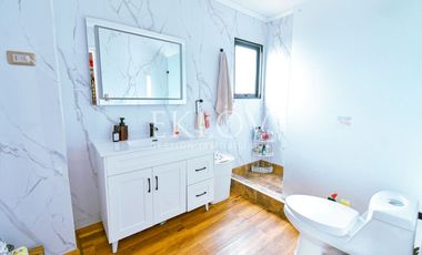 Casa Moderna En Mantagua Con Jardín Y Terrazas