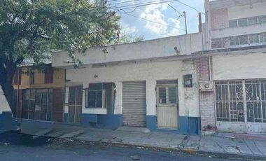 VENTA CASA CENTRO CALLE AMÉRICA