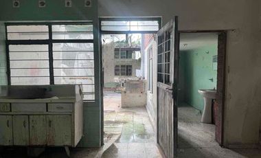 VENTA CASA CENTRO CALLE AMÉRICA