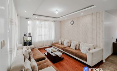 Casa en venta en sector amable maria al norte de la ciudad de Loja cerca cel colegio Eugenio Espejo