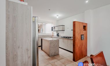 Casa en venta en sector amable maria al norte de la ciudad de Loja cerca cel colegio Eugenio Espejo