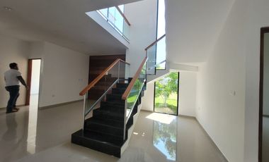 CASA EN RENTA RESIDENCIAL EL COUNTRY