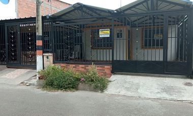 ARRIENDO EXCELENTE CASA, UBICADA AL SUR DE LA CIUDAD DE NEIVA BARRIO SAN JORGE