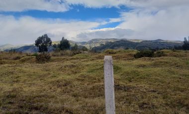 Vendo terreno sector La Merced. Valle de Los Chillos