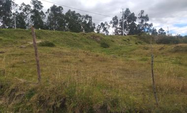 Vendo terreno sector La Merced. Valle de Los Chillos