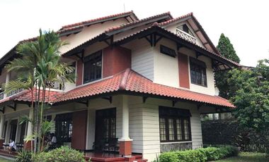 Dijual Villa Tretes siap huni dekat Pasar