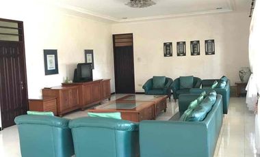 Dijual Villa Tretes siap huni dekat Pasar