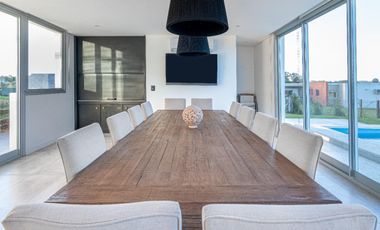 Casa 5 ambientes. Arenas del Sur. Mar del Plata