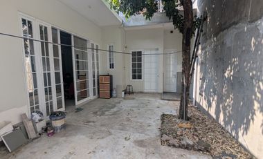 Rumah Elegan, cocok untuk kantor maupun hunian keluarga