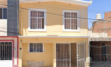 VENTA DE CASA EN AGUAS CALIENTES COLONIA COSMOS