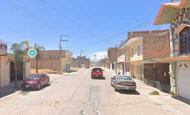 VENTA DE CASA EN AGUAS CALIENTES COLONIA COSMOS