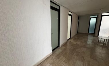 SE RENTA OFICINA COLONIA LA PAZ 75 M2