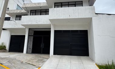 SE RENTA OFICINA COLONIA LA PAZ 75 M2