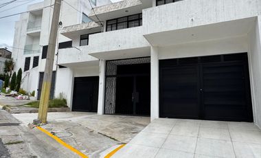 SE RENTA OFICINA COLONIA LA PAZ 75 M2