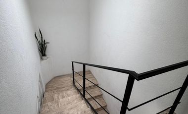 SE RENTA OFICINA COLONIA LA PAZ 75 M2