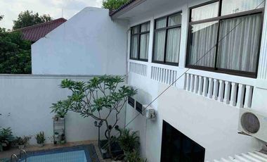 Disewakan Rumah terawat di Kemang, Jakarta Selatan