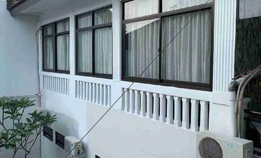 Disewakan Rumah terawat di Kemang, Jakarta Selatan