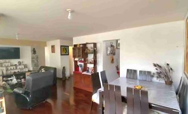 VENTA DE AMPLIO DEPARTAMENTO EN SAN BORJA