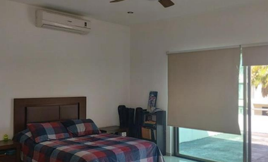 Residencia de lujo en Villa Magna con alberca y amplios jardines — Cancún