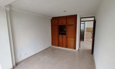 🏠 CASA DE 4 NIVELES EN CUBA – PEREIRA