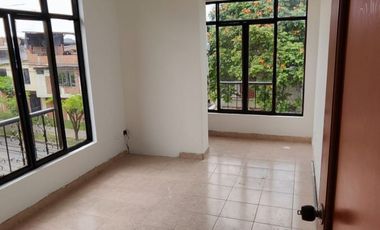 🏠 CASA DE 4 NIVELES EN CUBA – PEREIRA