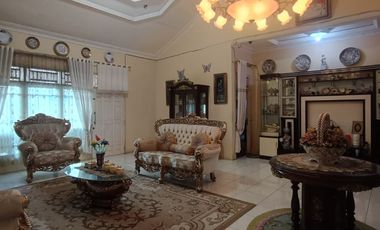 DIJUAL RUMAH MEWAH BONUS KANTOR DEKAT GRAMEDIA WORLD KM 7 PALEMBANG