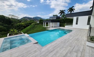 Casa de lujo nueva🔥 en condominio, Combia, Pereira