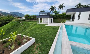 Casa de lujo nueva🔥 en condominio, Combia, Pereira