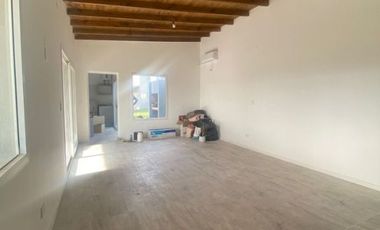 Complejo 4 Cabañas de 3 tres ambientes. Mar de Cobo. Permuta. Financiación.