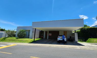 🏡 RENTA O VENTA – Casa Campestre en Pueblito Cafetero, Pereira