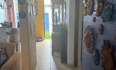 BONITA CASA , FUNCIONAL, UBICADA E ILUMINADA