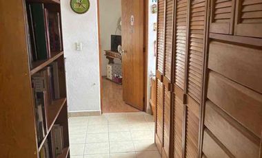 BONITA CASA , FUNCIONAL, UBICADA E ILUMINADA