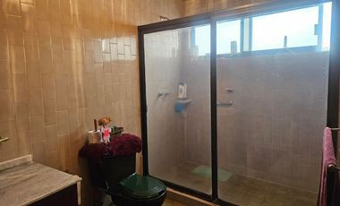 RENTO HABITACION AMPLIA PARA ESTUDIANTE 