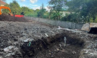 For Sale 3 Storey House & Lot in Antipolo Valley Mambugan Antipolo Rizal. KSA