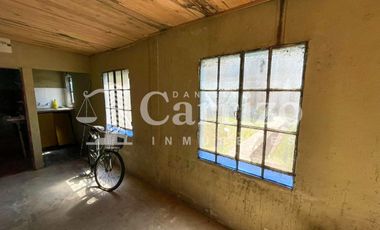 CASA EN VENTA EN MERLO, SAN JUAN AL 2000