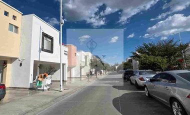 Casa en Renta en Salida a Lagos y a 10 min de Plaza Mayor