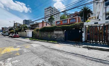 Venta Casa Comercial Sector Estadio Atahualpa