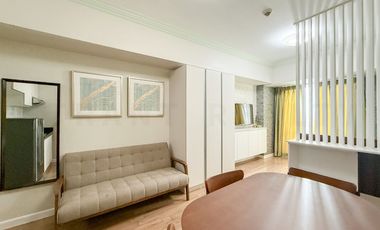 Large Studio Unit in Solinea Cebu Business Park 30 Sqm Walking Distance to Ayala Mall Marketplace Rustans