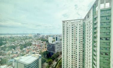 Large Studio Unit in Solinea Cebu Business Park 30 Sqm Walking Distance to Ayala Mall Marketplace Rustans