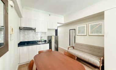 Large Studio Unit in Solinea Cebu Business Park 30 Sqm Walking Distance to Ayala Mall Marketplace Rustans