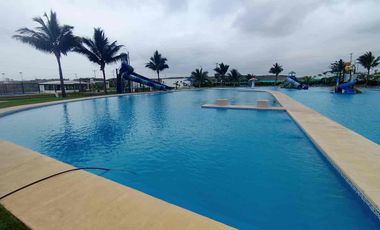 casa dentro urbanización Radisson Blu punta blanca 3 Habitacines  parqueadero  piscina canchas tenis renta por dias o semanas