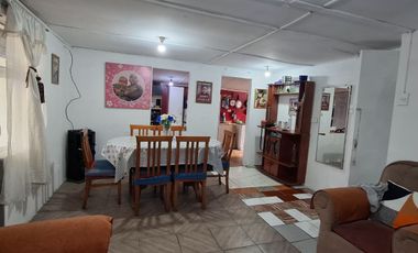 Casa Mar Egeo- Lo Blanco.  Cercana a Metro Hospital El Pino