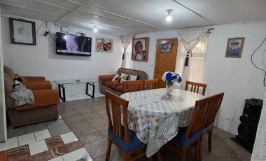 Casa Mar Egeo- Lo Blanco.  Cercana a Metro Hospital El Pino