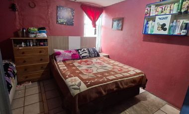 Casa Mar Egeo- Lo Blanco.  Cercana a Metro Hospital El Pino