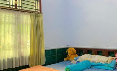 House on the roadside of Mataram city