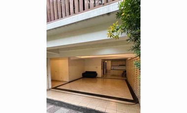 disewakan townhouse 3br full furnish area kemang