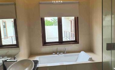 disewakan townhouse 3br full furnish area kemang