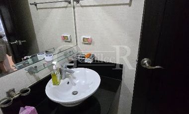 Cityplace Residences Pre-Owned 1 Car Condo For Sale in Binondo, Manila