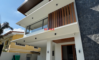 BRAND NEW MODERN HOUSE FOR SALE IN AYALA ALABANG VILLAGE